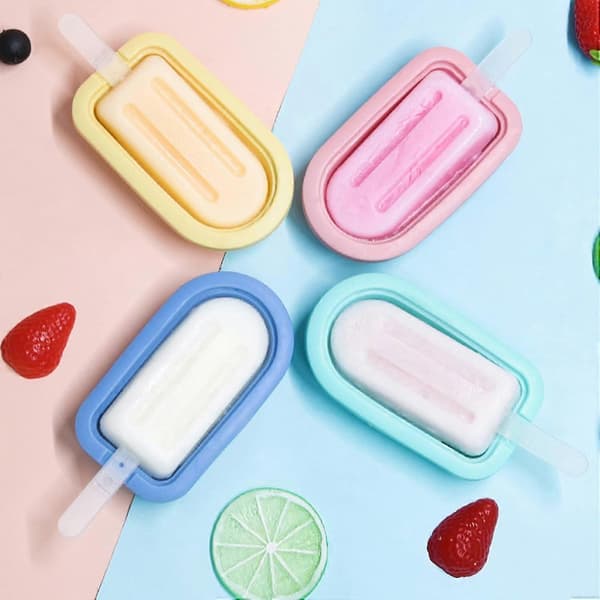 4 Stykker Isforme med Pinde, Genanvendelige Silikone Ispindeforme, Mini Ismaskine med Spildsikkert Låg, BPA-fri