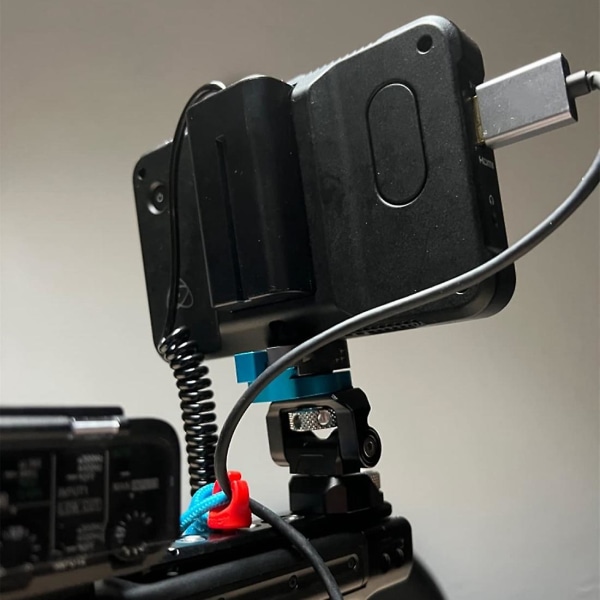 Coiled D-Tap till L-Series F550 Battery Dummy Kabel för Sony Feelworld/Atomos Shinobi Small hd/Andycine Camera Monitor