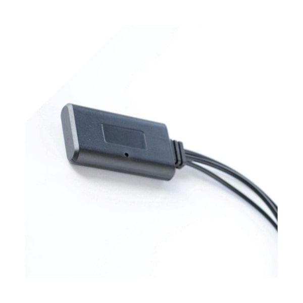 Auton yleinen langaton Bluetooth-moduuli musiikkisovitin RCA Aux -äänikaapeli USB-virralla