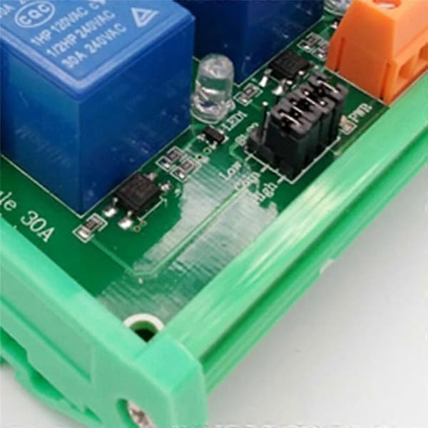 2-kanals Relämodul 30A med Optokopplarisolering Hög Låg Trigger för Smart Hem PLC med Guide