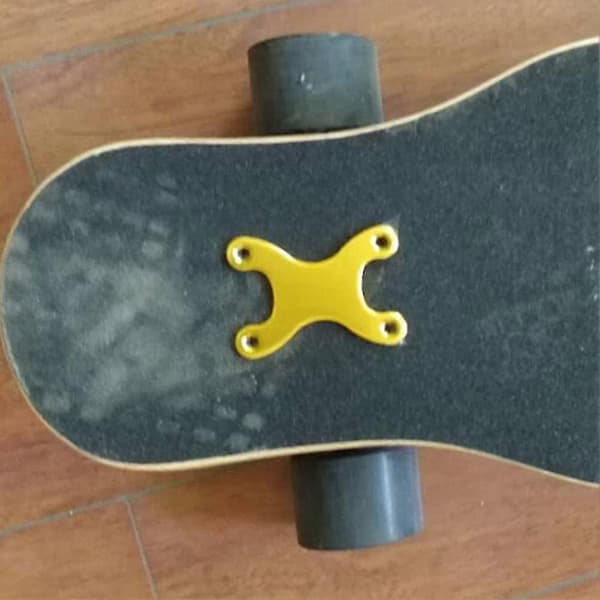 2 kpl suojatiivisteet Longboard-laitteiston kansitarvikkeet, musta