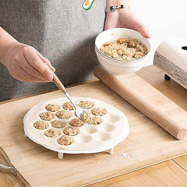 Förpackning Dumplingformar, ravioli Dumpling Maker, plast Kök Gör-det-själv Verktyg 19 Hål, hållbara och lätta att rengöra