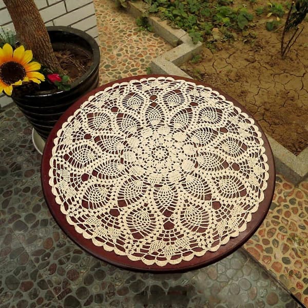 Handgjord virkad spets rund duk 60 cm