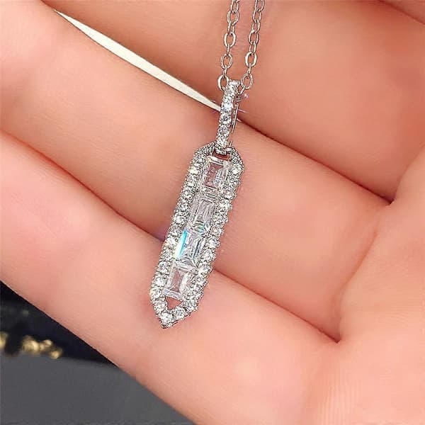 Halsband med staplat rephänge i sterling silver
