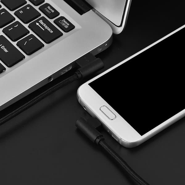 Nylon Flettet 3m 90° Vinkel USB Opladnings- & Synkroniseringskabel til Android - Sort