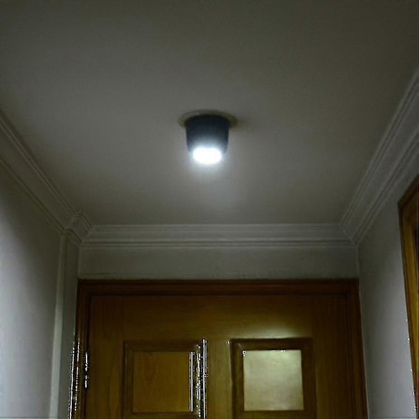 Ulkokäyttöön tarkoitettu seinävalaisin liiketunnistimella | 1000 lumenin LED | Akulla toimiva johdoton valaistus | 360 astetta kääntyvä ja kallistettava