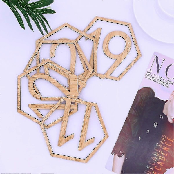 Hexagonformade Bordsnummer i Trä för Bröllop - Set med 20 Rustika Bordsnummerhållare