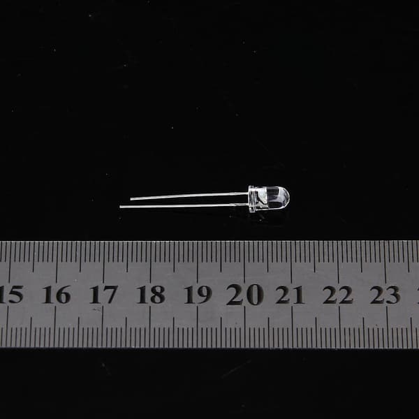 10 kpl 5 mm:n IR-LED-infrapunavaloa lähettävä diodi.