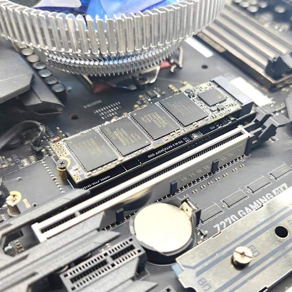 M2 Nvme M-avaimen Sata 3.0 laajennuskortti Jmb582 6 Gt/s sovitin Sata 3.0 Riser