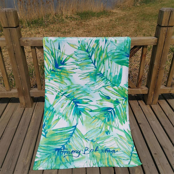 Stor mikrofiberstrandhandduk 67x37 tum för pool, bad, dusch, lätt, snabbtorkande, sandfri, kompakt, lätt att bära - 1 stor handduk