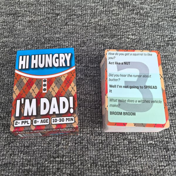 HI Hungry I'm DAD -korttipelit, juhlapelit, korttilelut, korttipelit