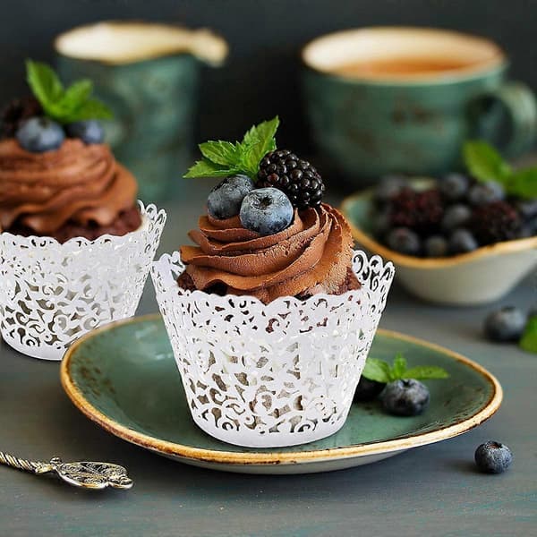 50 stk Hvite Cupcake-Emballasjer Blonder Cupcake-Foringer Cupcake-Kopper Etuier til Bryllup Bursdag