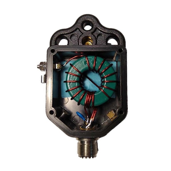 Let at installere 1:64 Balun 4-bånds antenne kræver eksterne ledninger