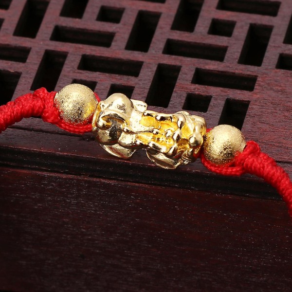 Iøynefallende Kabbalah Armbånd Rød String String Armbånd Gull Pi Xiu Armbånd