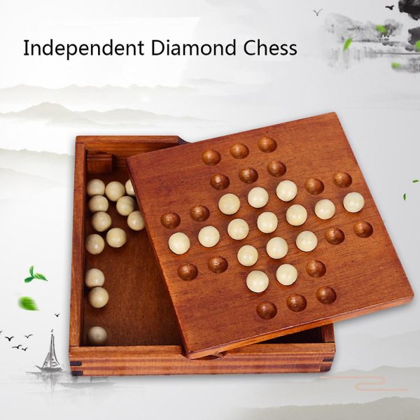 Wooden Solitaire Europe Board Kognitivt diamantsjakk Klassiske leker Morsomme spill