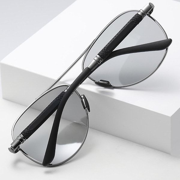Aviator-aurinkolasit miehille ja naisille, polarisoidut, UV400-suoja, peililinssit, metallikehys jousisaranoin