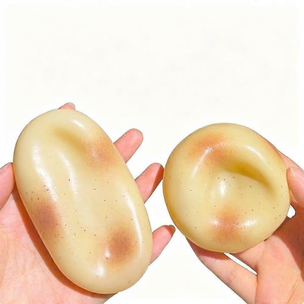Potatis Squishy Ball 6cm, Supermjuka Långsamt Stigande Stressbollar Klämleksaker, Upprepade Deformerbara Sensoriska Ångestlindrande Leksaker för Barn Vuxna Fest 2Pcs