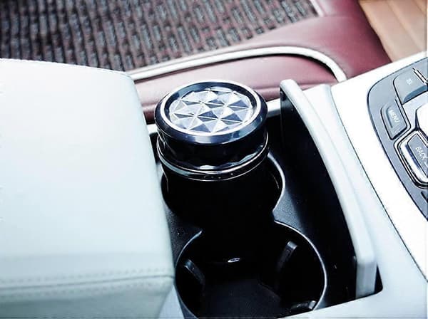 Bil Askebæger Bærbart med Blåt LED Lys Askebæger Røgfrit Rygning Stand Cylinder Kopholder (Sort)
