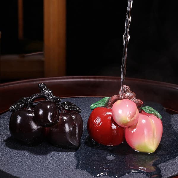 Fargeendrende Litchi Te Kjæledyr Gongfu Te Simuleringsfrukt Resin Figur
