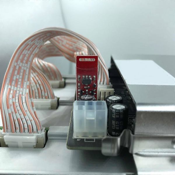 Red Devils Analog Hastighetsenhet In-line Version 12V PWM Fläkthastighetssimulator