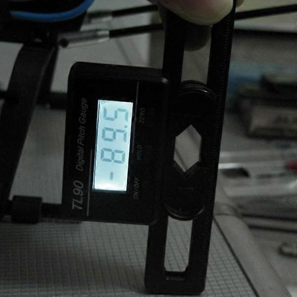 LCD Display Digital Pitch Måler Skrue Pitch Måler med Gyro Sensor til RC Fly