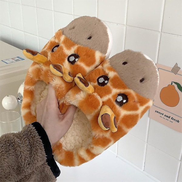 Mode Hem Bomulttofflor Mysigt Mjuk Kort Plysch Slides Tecknad Giraffe Kvinnliga Vinterskor Inomhus Halkfria Kvinnor Tofflor style 1 40-41(24.5-25CM)