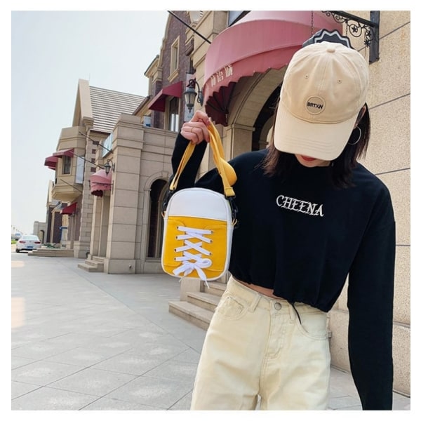 Kvinnor Axelväska Lyx Designer Handväska 2023 Mode Canvas Crossbody Bag Personlighet Skor Form Messenger Bag Rolig Handväska Yellow