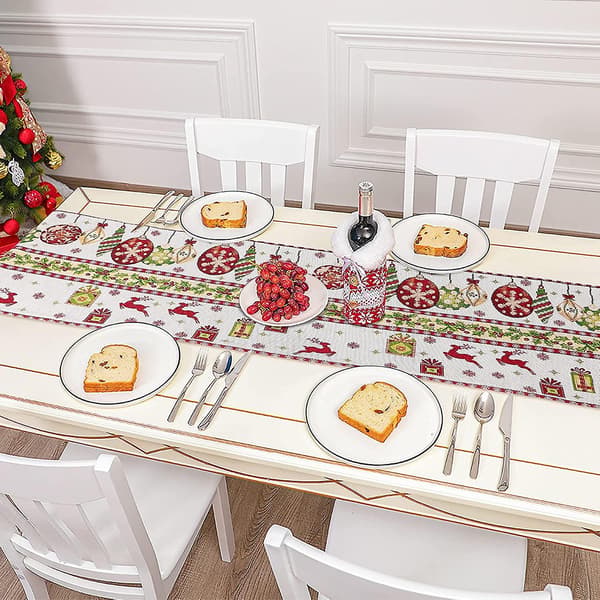 Julbordslöpare Broderad Jultomte Älg Röd Buffelrutig Bordslöpare