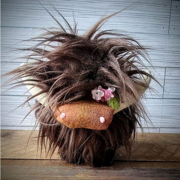 Handgjord Highland Cow Gnome, Farmhouse Nordic Dwarf Heminredning Dark brown