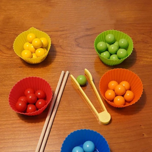 Barn Montessori Träleksaker Händer Hjärnträning Klämma Pärlor Ätpinnar Pärlor Leksaker Tidigt pedagogiskt pusselbräde Math Game Till L1 Set A 55 beads
