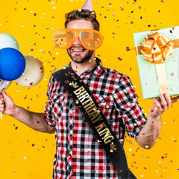1 Stycke Grattis på födelsedagen Kung Födelsedags Skärp, Svart Satin Födelsedags Skärp, Födelsedag Kung Banner för Män Pojkar Födelsedagsfest Dekorationstillbehör