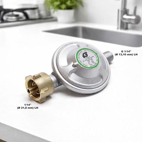 Gaskopplingssats – med 1,5 m slang och 50 mbar tryckregulator – för konstant tryck från tyska flaskor Ø.