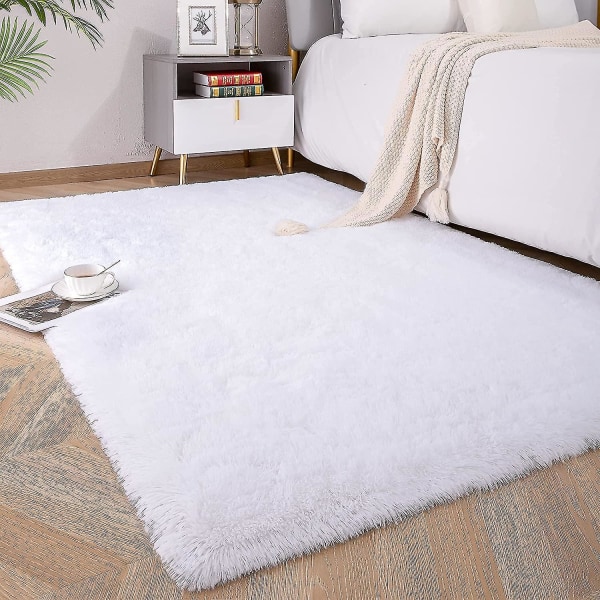 Tflycq Soft Fluffy Area Mattor Kompatibel med Sovrum Barnrum Plysch Shaggy Nursery Matta Furry Throw Mattor Kompatibel med Pojkar Flickor, College Sovsal White 2.6 *5.2 Feet