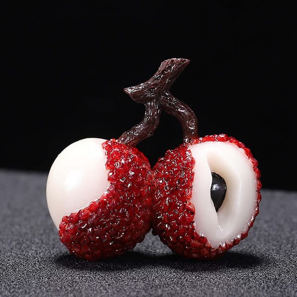 Fargeendrende Litchi Te Kjæledyr Gongfu Te Simuleringsfrukt Resin Figur
