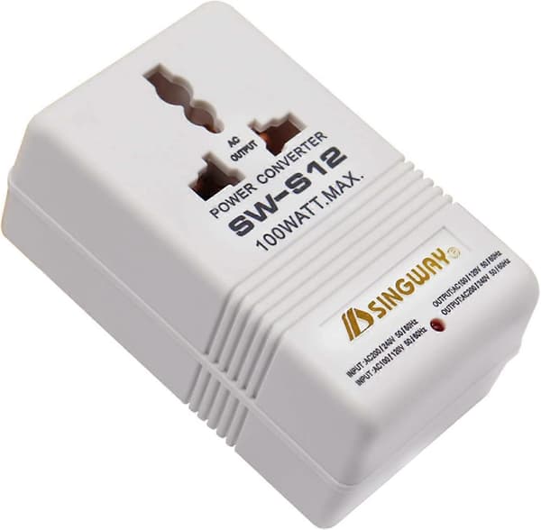 100W Spændingsomformer Rejseadapter, 110V/120V