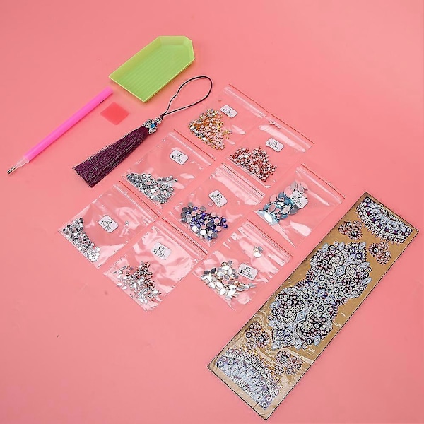 Kukkakuvioinen timanttimaalaus tupsukirjanmerkki DIY-lahjakirjan koristeluun