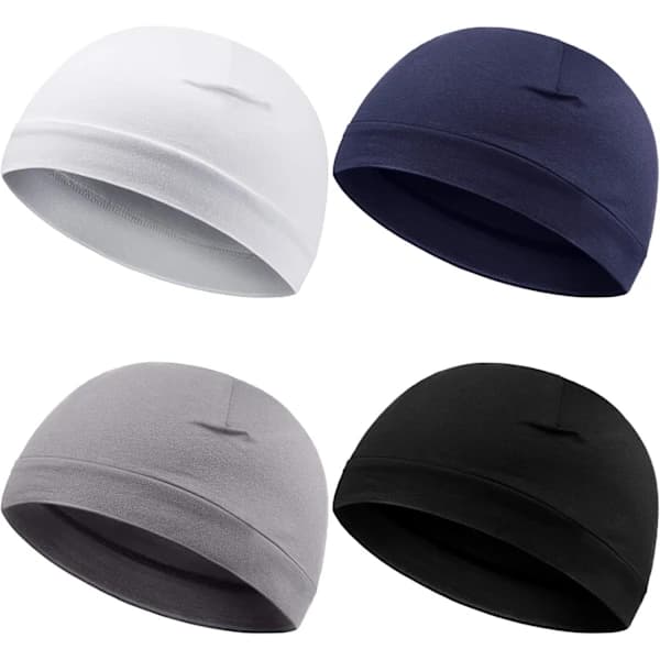 Fyra mjuka mössor i bomullsstickning, elastiska och bekväma, med ett multifunktionellt foder, unisex.