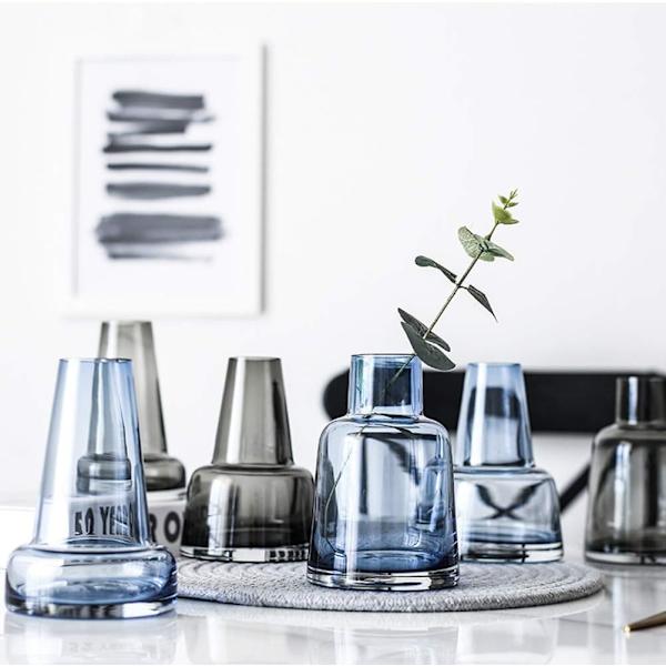 Glasvas för blommor, skrivbordsvas i glas för hemmet eller kontoret (grå)
