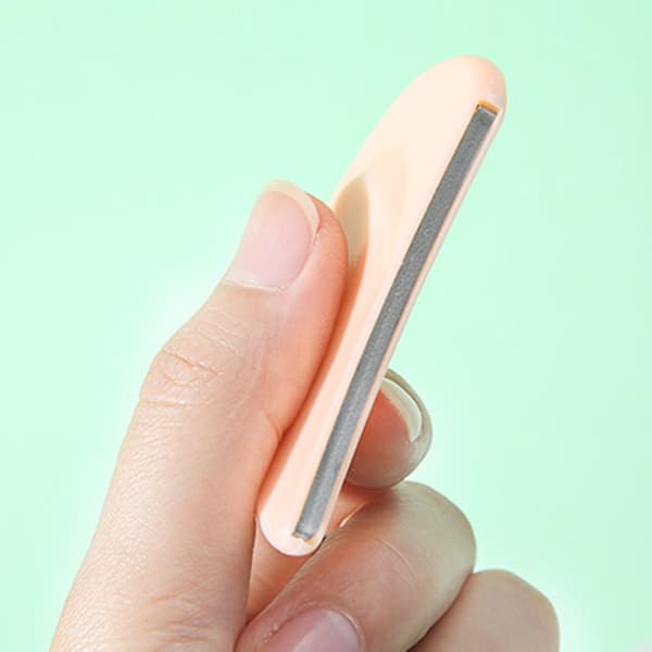 Foldbar neglklippersett i premium materiale, holdbart for daglig manikyr