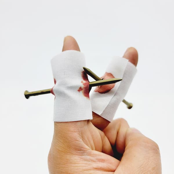 10 stycken finger naglar King Magic trick leksaker
