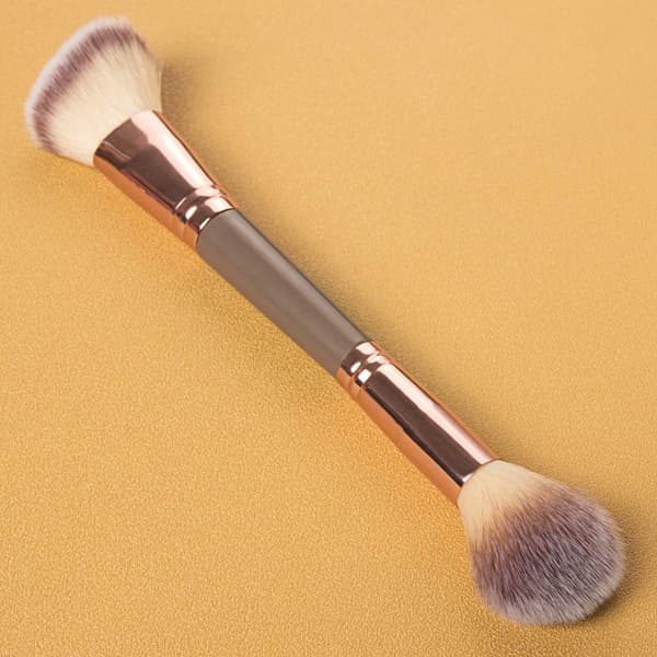Makeupbørste med dobbelt ende, foundationbørste
