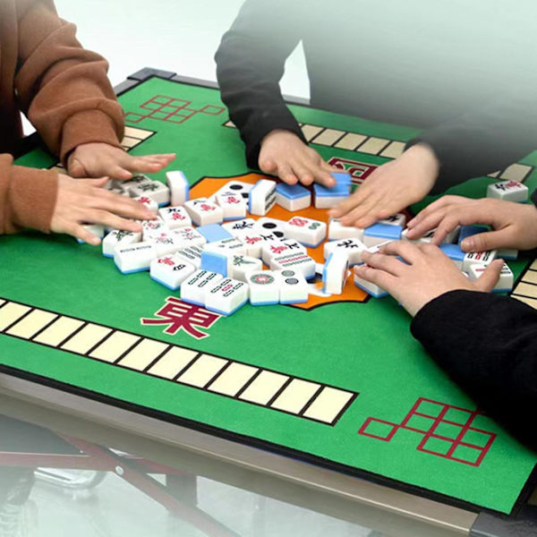 Naievear Mahjongmatta Tjock Dämpad 3D-Effekt Stark Vattenabsorption Utsökt Broderi Halksäker Kvadratisk Mahjongduk Pokerbordspad Hemanvändning Red