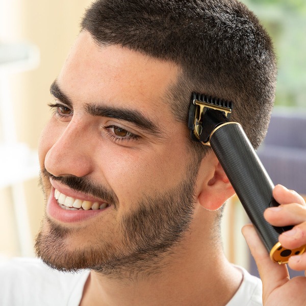 Professionel genopladelig hårtrimmer med tilbehør Triher InnovaGoods