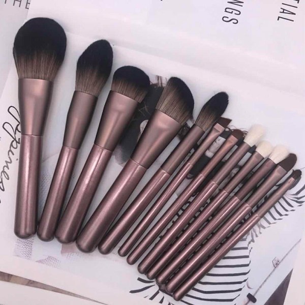 Makeup-børster 12 stk. Makeup-børste sæt Premium syntetiske børster Foundation Make Up-børster Concealers Professionelle Make-up-børste sæt (Kaffe)