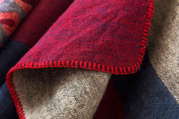 Dame Poncho Strikket Oversized Teppe Cape Skjerf red