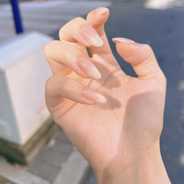 Tekokynnet Liimalla, 24Kpl Nude Glitter Liimattavat Kynnet Naisille, Mandelin Muotoiset Vaaleanpunaiset Tekokynnet, Kiiltävät Ranskalaisen Manikyyrin Tekokynnet Keskipitkät