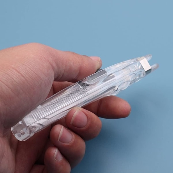 1 st transparent plastficka bärbar pappersklämma dispenser pappersklämma med 8 metallpåfyllningsklämmor för skola kontor