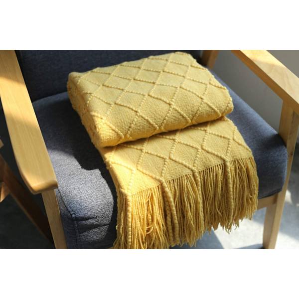 Mjuk stickad ullfilt med tofsar, gosig filt, sofffilt, sovfilt, gul 150 x 200 cm yellow