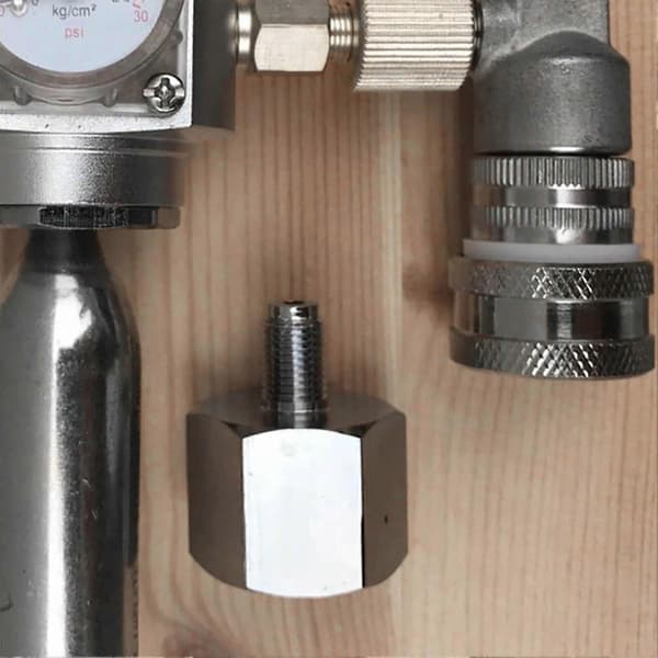 Kolsyrepatron CO2 Adapter Mini Regulator för Hemmabryggning Öl Corny Kegs 3/8-24UNF till 6ACME 6G.