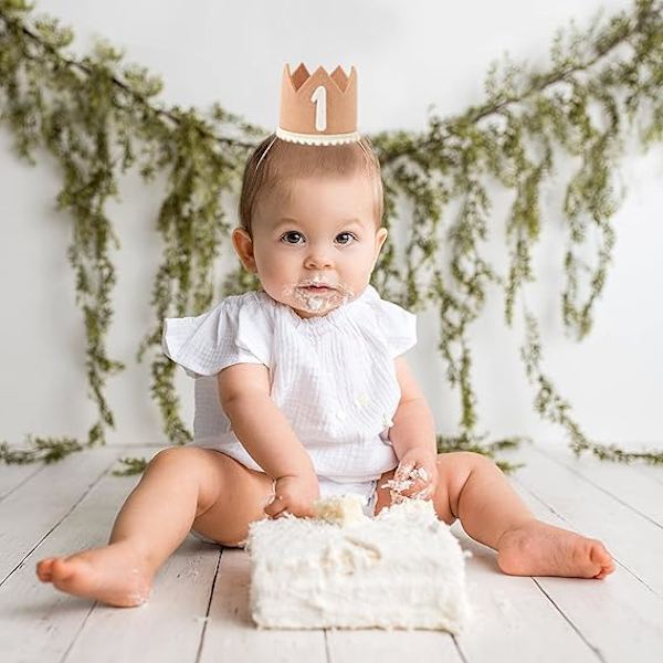 Första födelsedagskrona för bebis, 1-årshatt med elastiskt band, koncis söt födelsedagshatdekor (brun)